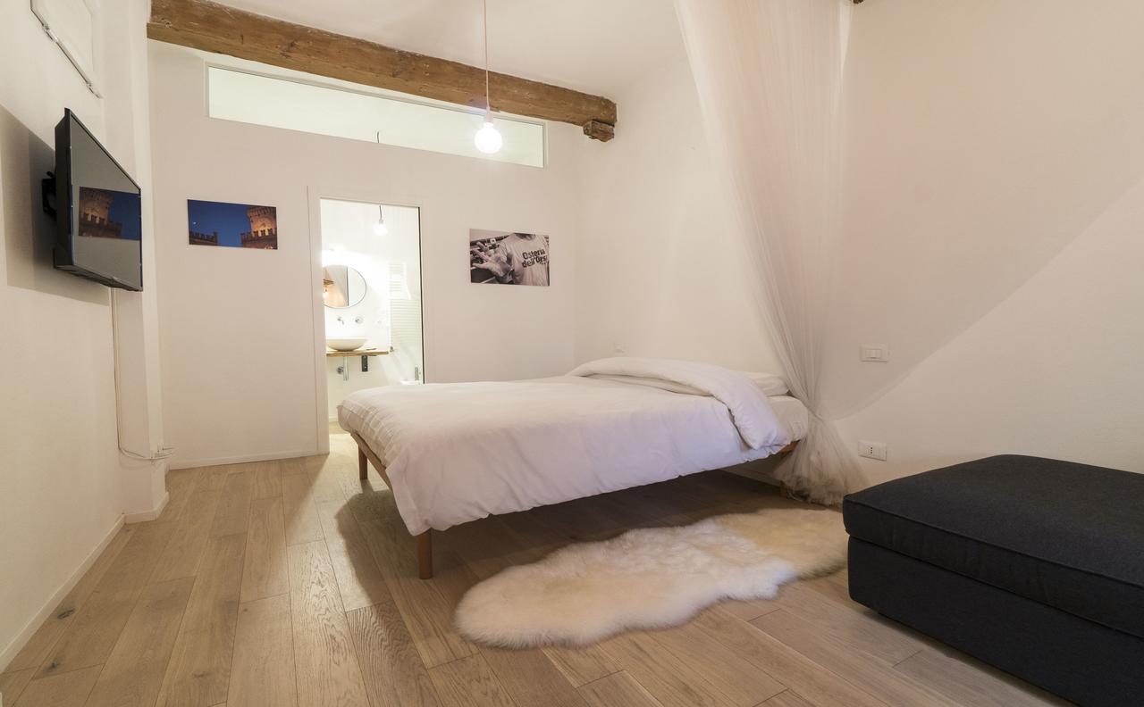 Lovely Studio D'Azeglio By Studio Vita Bologna Exterior photo