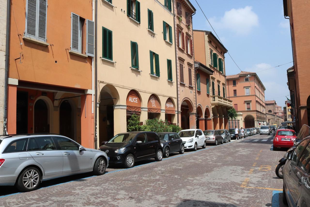 Lovely Studio D'Azeglio By Studio Vita Bologna Exterior photo