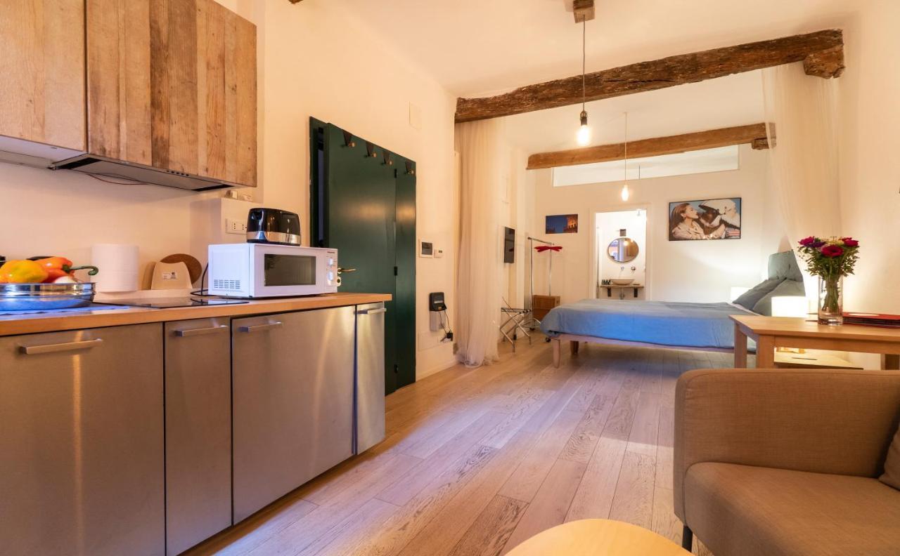 Lovely Studio D'Azeglio By Studio Vita Bologna Exterior photo